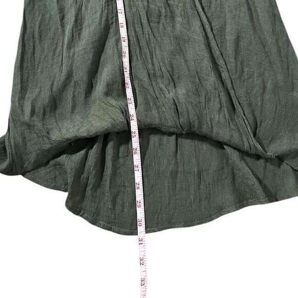 Fashion Nova Blouse Women's Sz L Olive Green Hi-Lo Hem Tank Top Lightweight - Picture 12 of 13